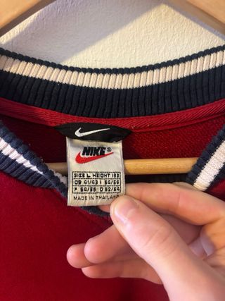 Sudadera Nike Vintage Roja en muy buen estado