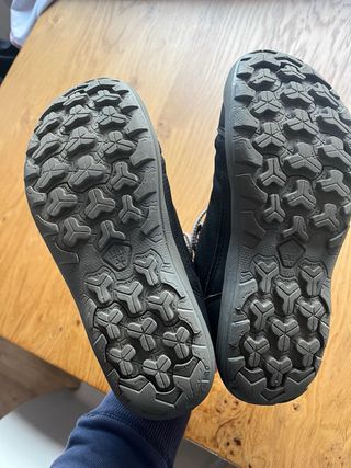 Botas Quechua mujer negras y grises