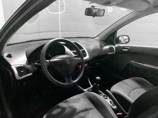 PEUGEOT 206+ 1.1 Gasolina de 60CV del 2010