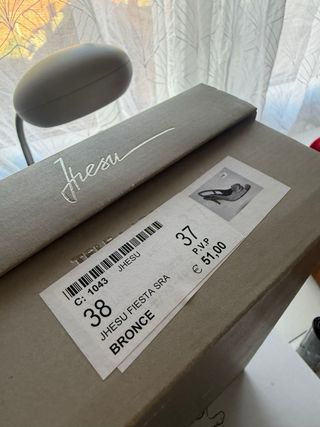 Sandalias y bolso de fiesta marrón/dorado