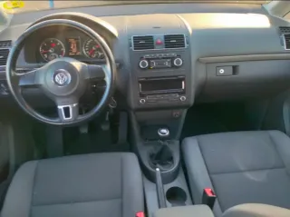 Volkswagen Touran 2012