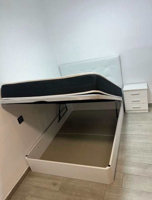 Canapé com colchão para separação de viscoelástica ou líquidos