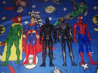 Figuras superhéroes
