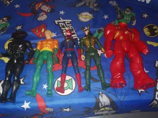 Figuras superhéroes
