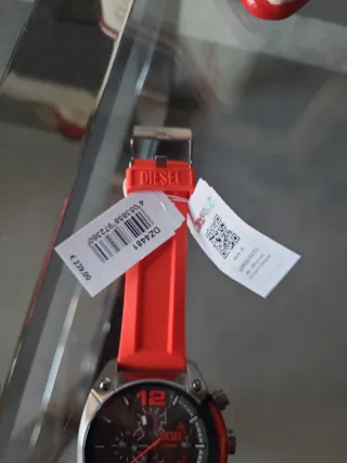 Reloj Diesel Rojo y Negro