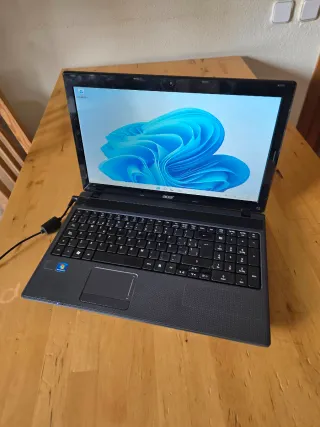 Acer i7 15"-8GB RAM-SSD 260GB-WINDOWS 11