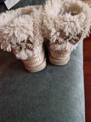 Botas australianas niña beige, número 28 Osito