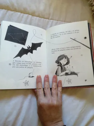 KIKA SUPERBRUJA EN CASTILLO DRACULA (10)