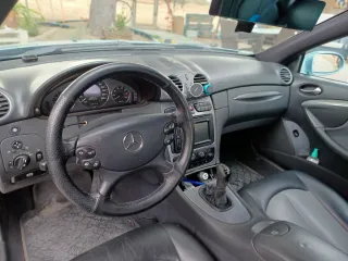 Mercedes-Benz  CLK 2002