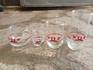 Set bicchieri con fiocco rosso, nuovi
