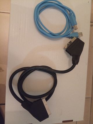 Cables USB y SCART