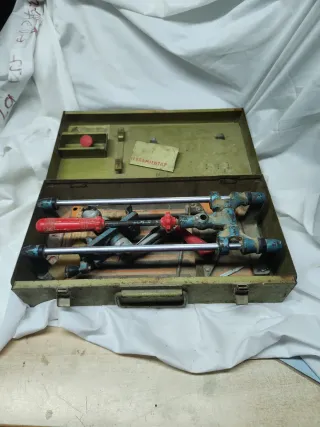 Cortador Azulejos + Taladro Manual  Rubi 15x15