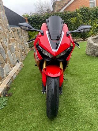 Honda CBR 1000 RR Fireblade
