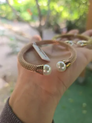 Brazaletes Majorica Dorados y Rosados con Perlas