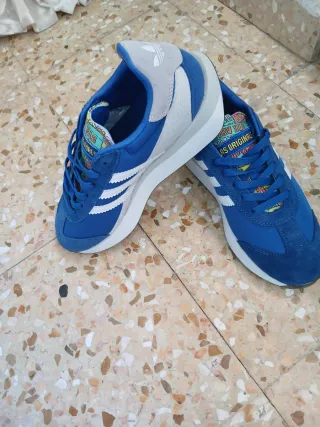 Zapatillas Adidas Azul y Gris