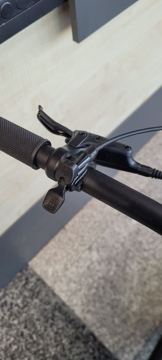 Bici MTB Monty Besaide M1 Gris