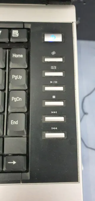 Notebook Toshiba Satellite M70-215