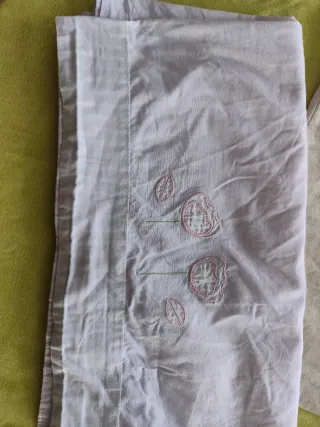 Funda cojín Alba y sábana cuna Hello Kitty