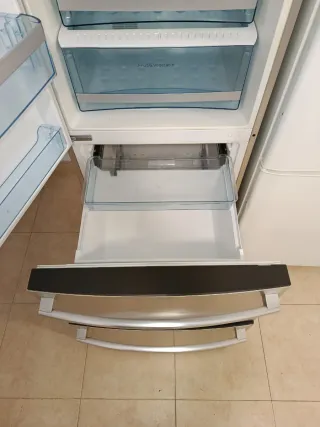 Nevera Haier A+ 185cm no Frost con garantía.