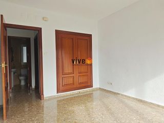 Piso en alquiler en El Porvenir en Sevilla