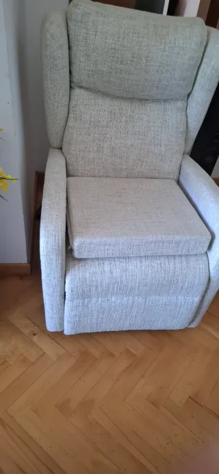 Sofá reclinable relax tela beige/gris.