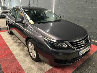 Renault Latitude 2011