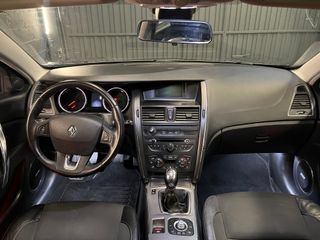 Renault Latitude 2011