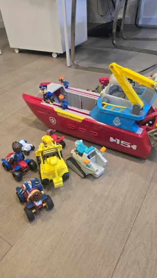 Barco Patrulla Canina con figuras