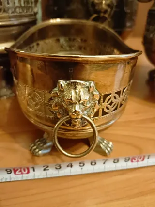 Lote latón antiguas piezas decorativas