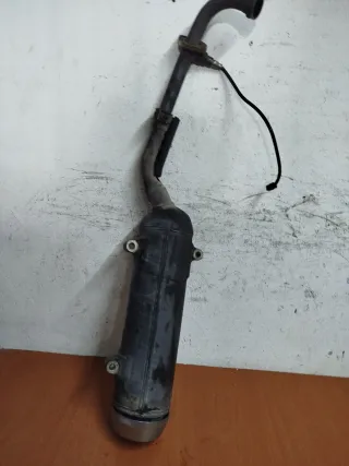 Tubo de escape Yamaha Xmax 125 (2010)