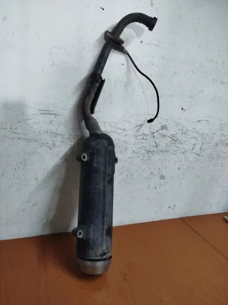 Tubo de escape Yamaha Xmax 125 (2010)