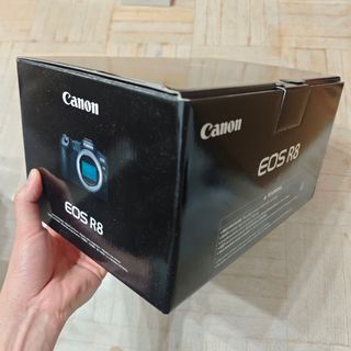 Canon EOS R8 Cuerpo Nueva