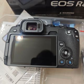 Canon EOS R8 Cuerpo Nueva