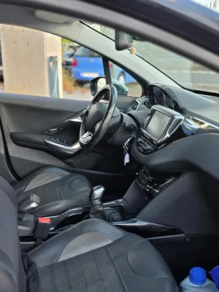 Peugeot 2008 1.6 Blue-HDi Allure ÚNICO DUEÑO