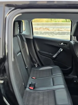 Peugeot 2008 1.6 Blue-HDi Allure ÚNICO DUEÑO