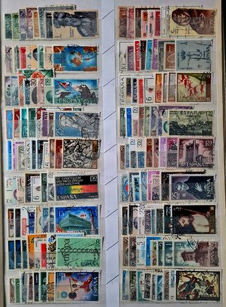 Sellos 940 diferentes Usados España
