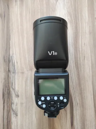 Flash Godox V1 para Nikon