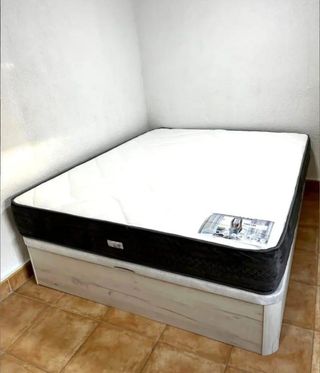 Canapé de madera con colchones Viscoelastica