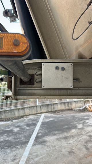 Semirremolque bañera Tisvol para áridos