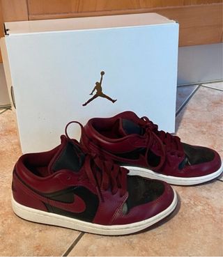 Nike Air Jordan 1 Low Scarpa Rossa e Nera