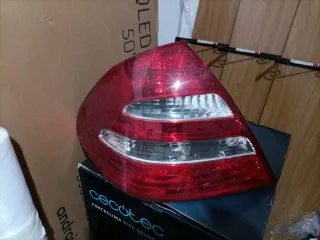 Faro trasero Mercedes W211