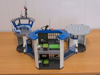 Playmobil Comisaría de Policía City Action 6919