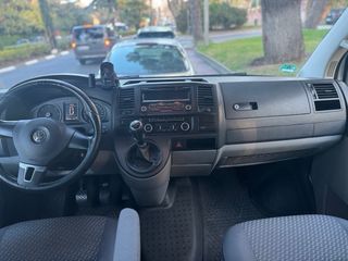 Volkswagen Caravelle 2015 · Premium.Manual.8 plz