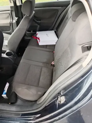 Volkswagen Golf 2004