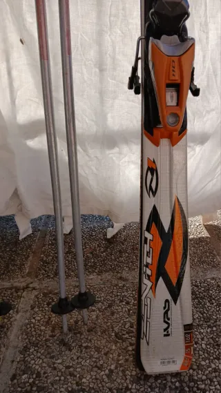 Sci da sci Rossignol con bastoncini