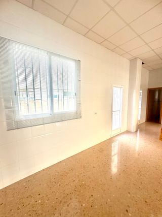 Local céntrico Villajoyosa  661527947/678537228