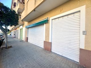 Local céntrico Villajoyosa  661527947/678537228