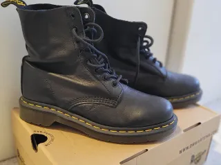 Botas Dr. Martens Negras Piel