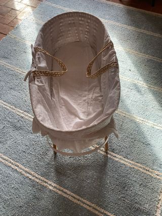 Moisés ratán / cuna de viaje