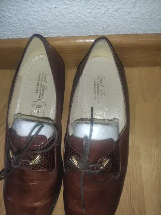 Zapatos de piel mujer Se encuentran en Madrid